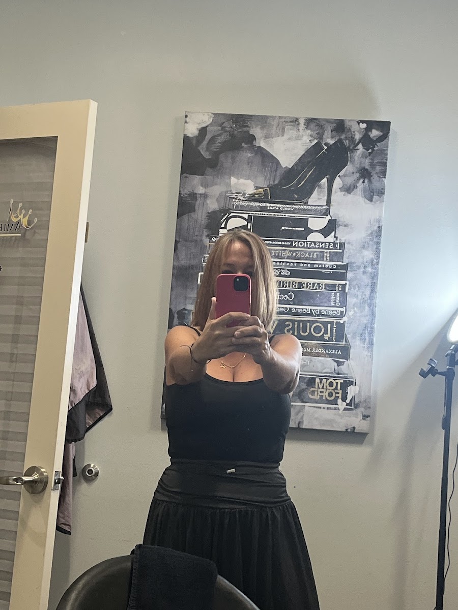 Blow-dry at Amira's